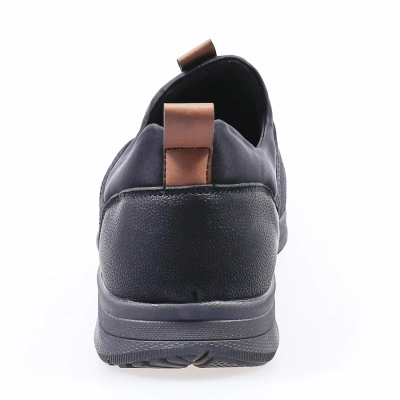 Тофа / Кроссовки