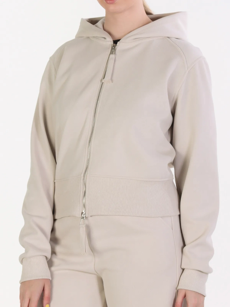 Айли / Спортивный костюм