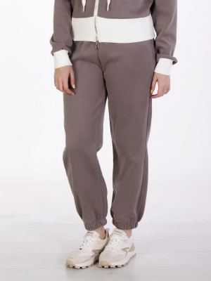 (051796261748pqiikvyq1749742749-9.jpg)