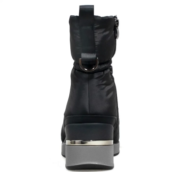 M25 / Ботинки