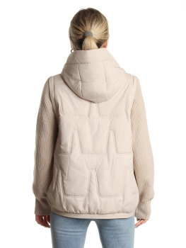 (040104143902ivgakxyw1747821981-12.jpg)