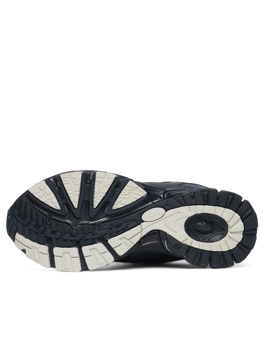 BONA / Кроссовки на подростка