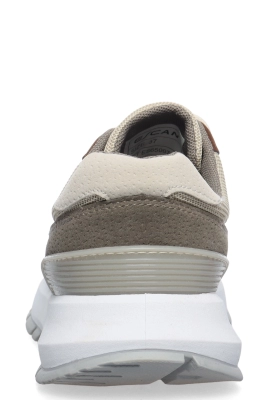 Escan / Кроссовки