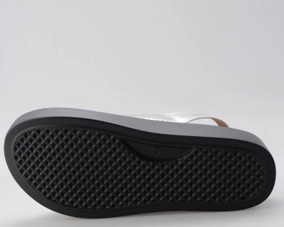 Lorbacsa / Босоножки